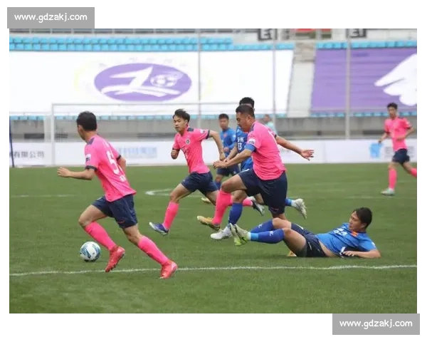 巾帼逐梦绿茵场激战正酣女子足球赛燃情开赛十城联动共谱荣耀新篇章